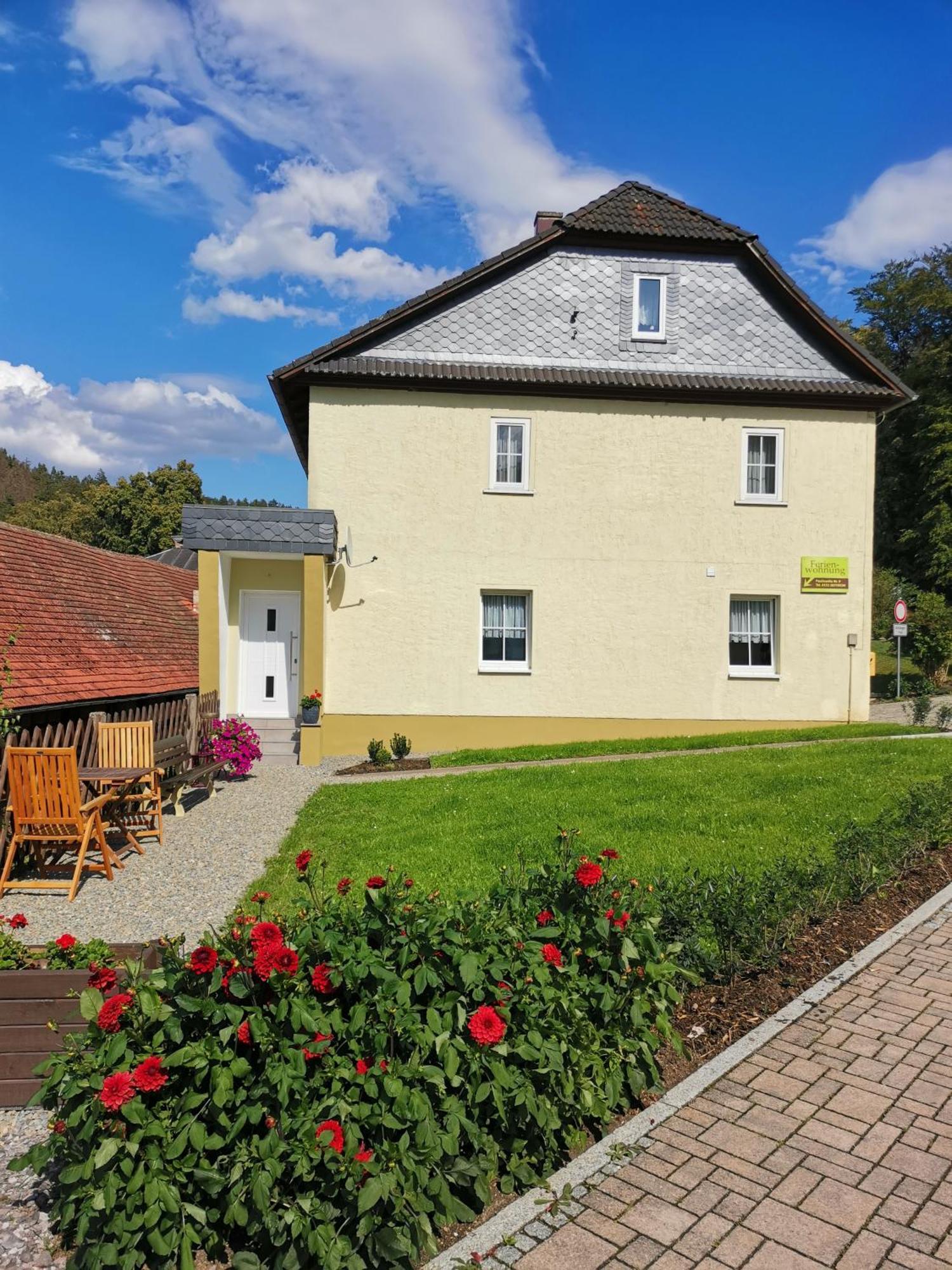 Ferienwohnung Paulinzella 9 Inklusive Parkplatz Und Wlan Buitenkant foto