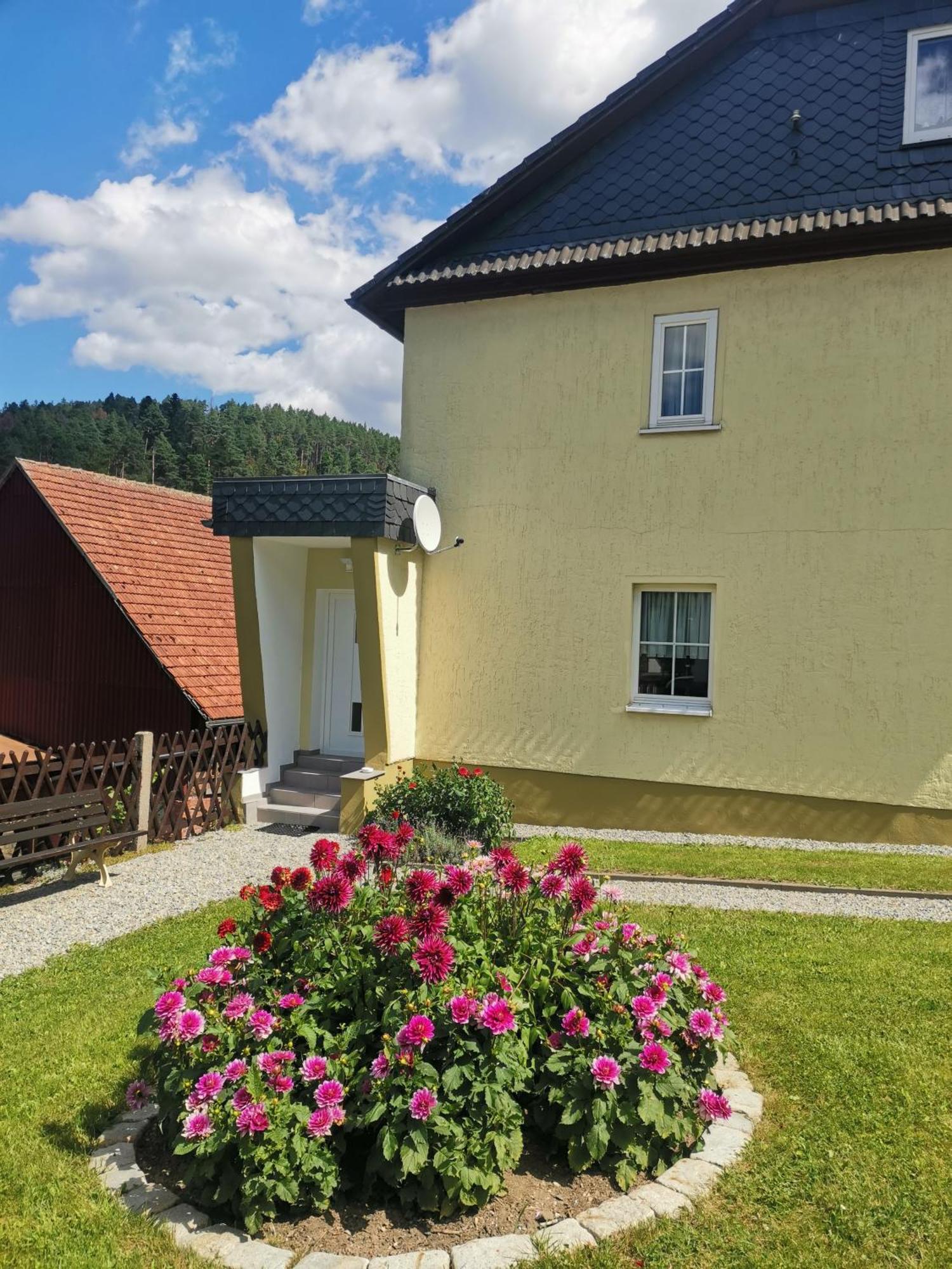 Ferienwohnung Paulinzella 9 Inklusive Parkplatz Und Wlan Buitenkant foto